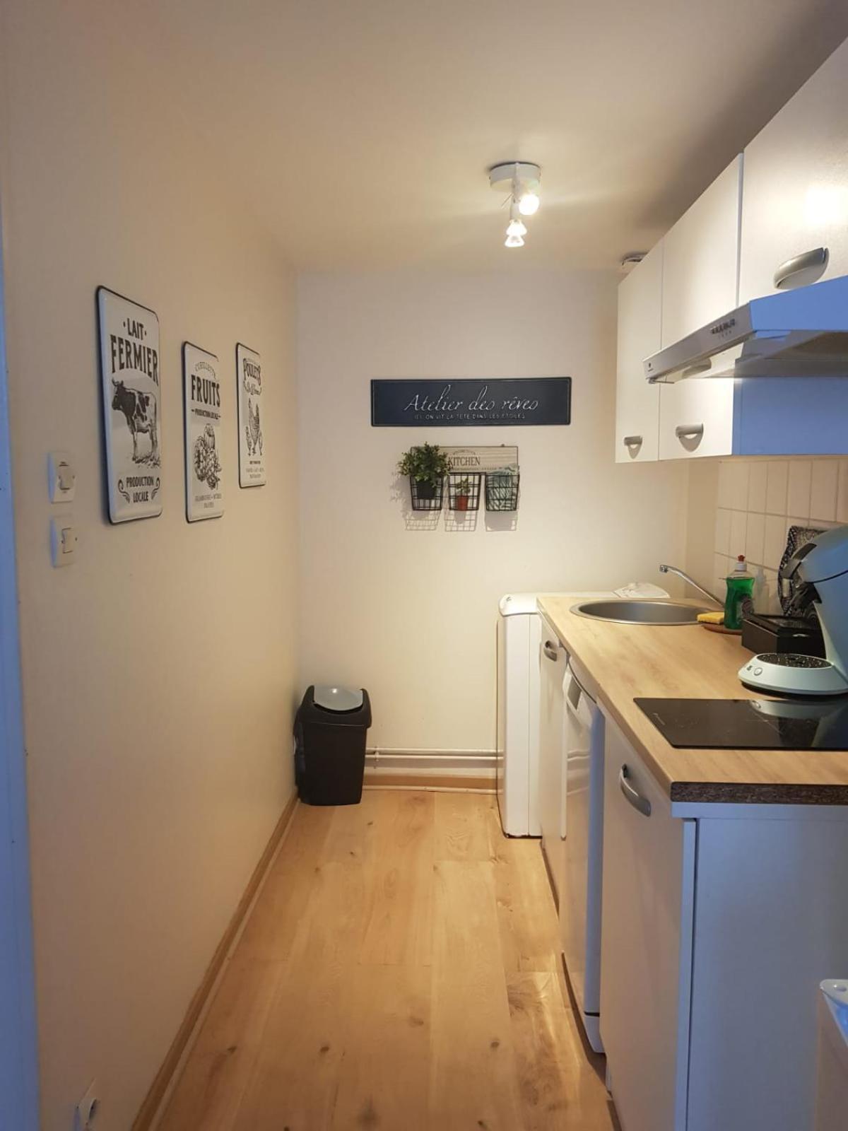Duplex A La Gare Du Mans Bed & Breakfast Льо Ман Стая снимка